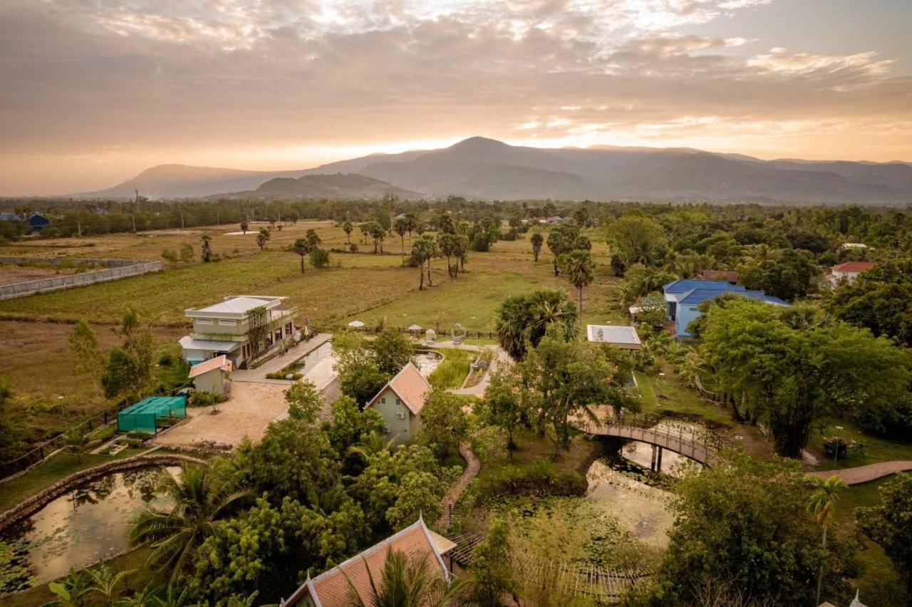 Ganesha Kampot Resort Exterior photo