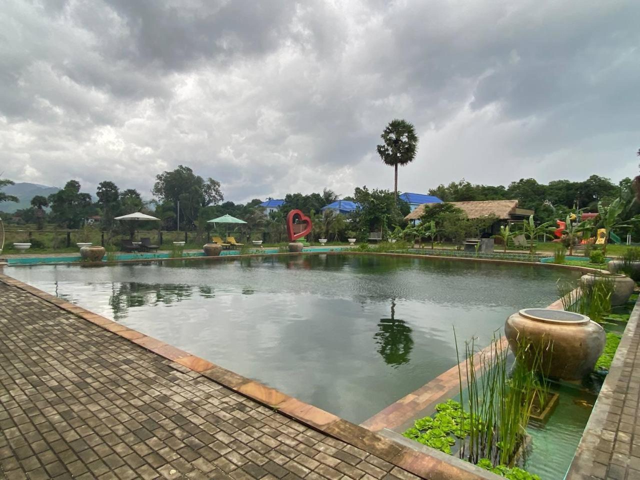 Ganesha Kampot Resort Exterior photo